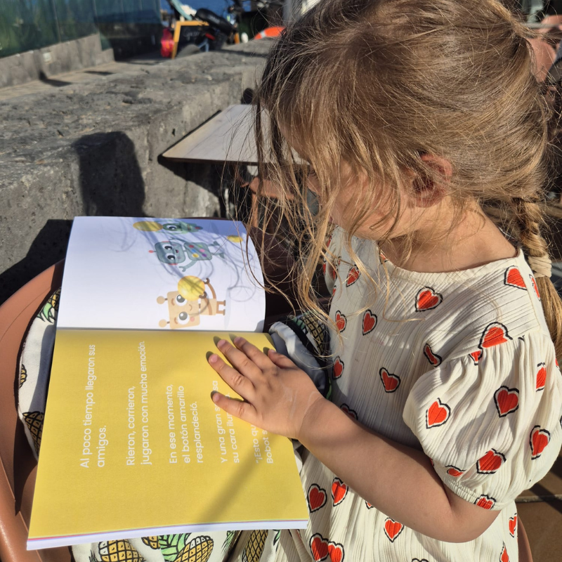 Pink Simple Feminine LinkedIn Profile Picture